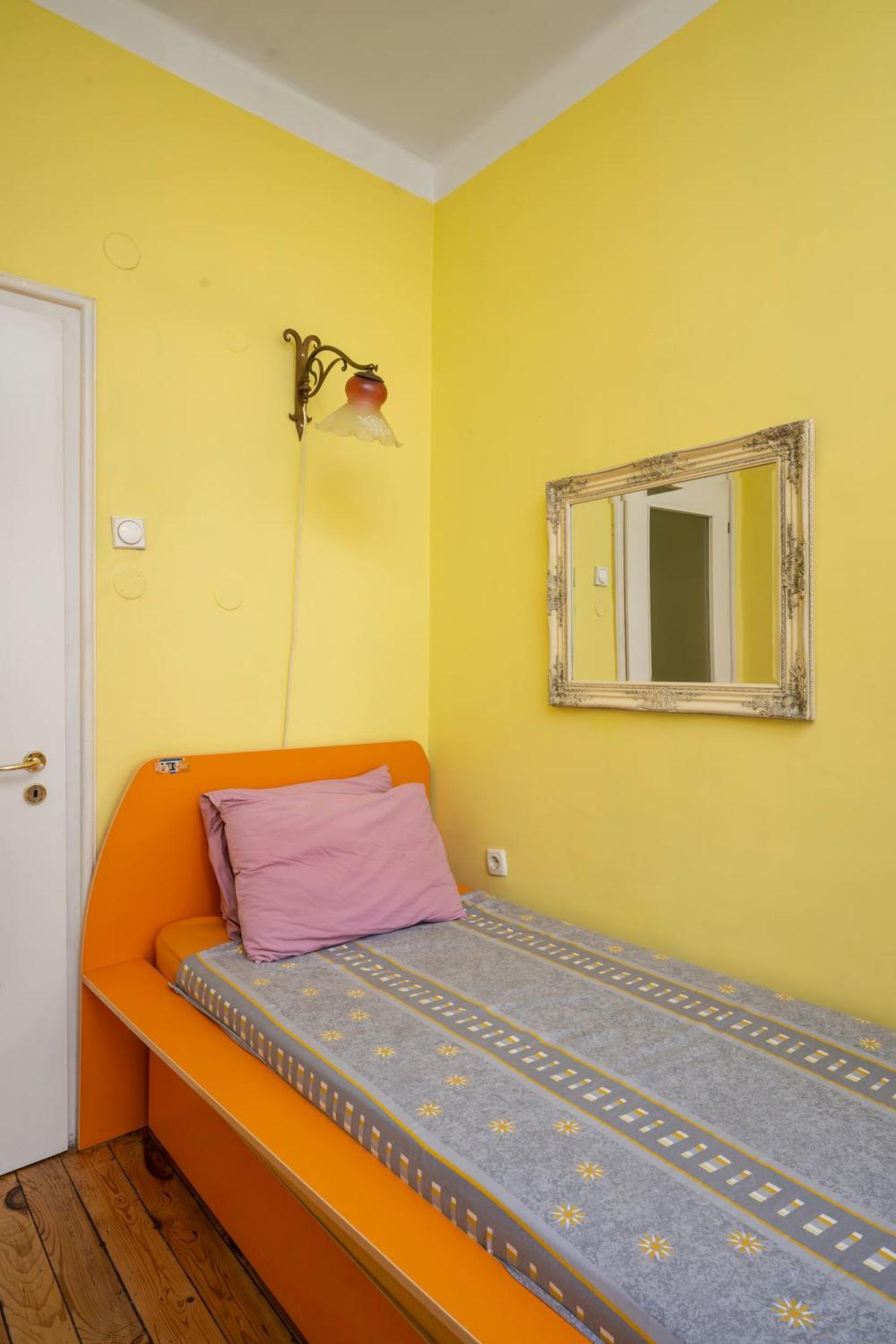 Sofia'S 1Bd Colourful Getaway Near Ndk Apartment Exterior photo